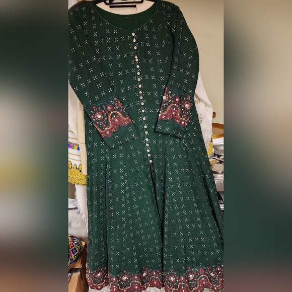 Green frock pakistani style salwar kameez - Picture 1 of 6